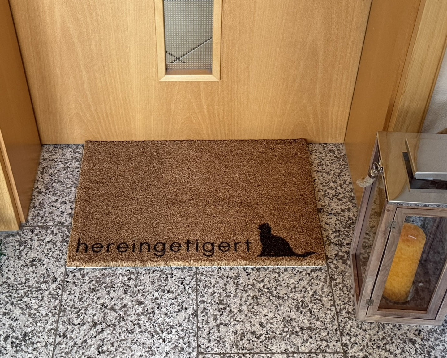 Fußmatte "hereingetigert"
